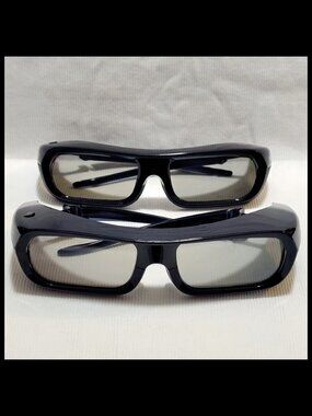 2x Sony Active 3D Glasses TDG-BR250 for Bravia TVs Rechargeable w/Cord & Pouches